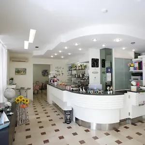 hotel-tosi.riccione-hotels.org/